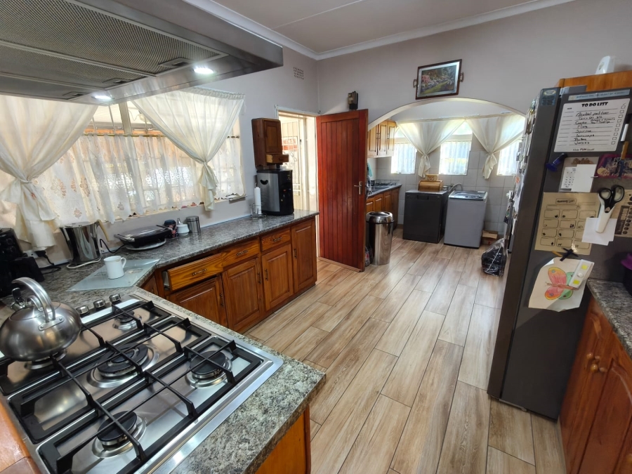 4 Bedroom Property for Sale in Safari Gardens North West